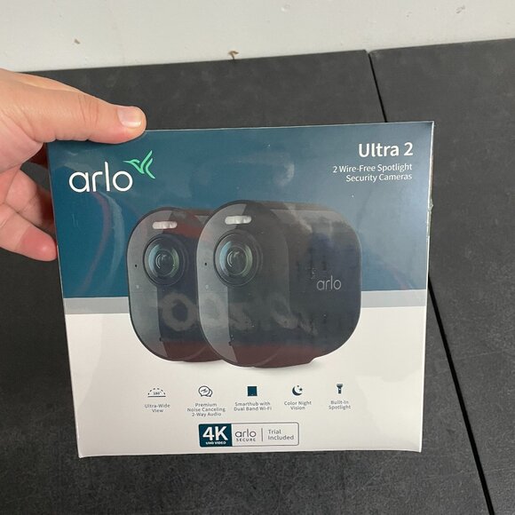 arlo Ultra 2 Spotlight Camera - Wireless Security, 4K Video & HDR, Color black - Picture 1 of 3